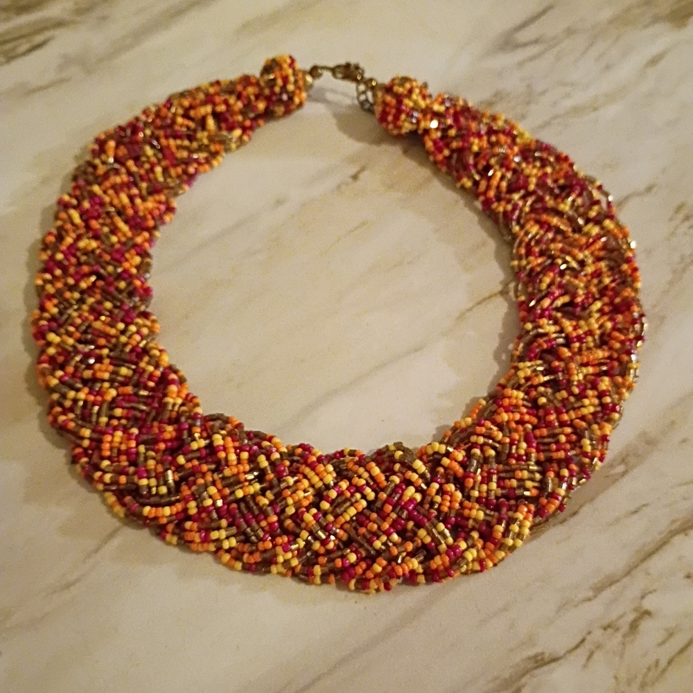 Elegant Multicolor Beaded Necklace